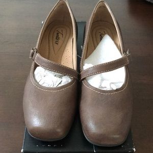 Trotters Simmy Mary Jane Ballerina Shoes